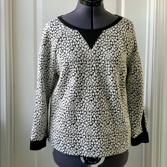 Apt. 9 Black and White Textured Pattern Top EUC - Picture 1 of 8